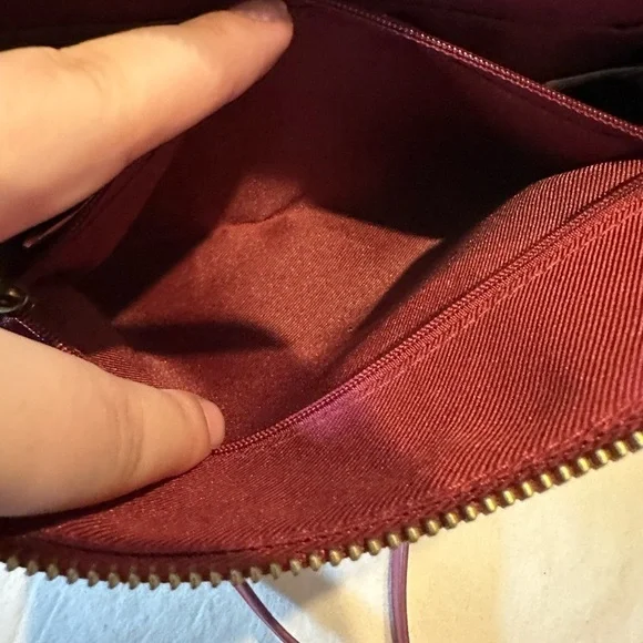 Universal Thread | Cayden Crossbody Bag - Picture 5 of 5